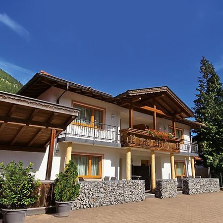 Ferienanlage Hechenbergerhof Bichlbach Exteriör bild
